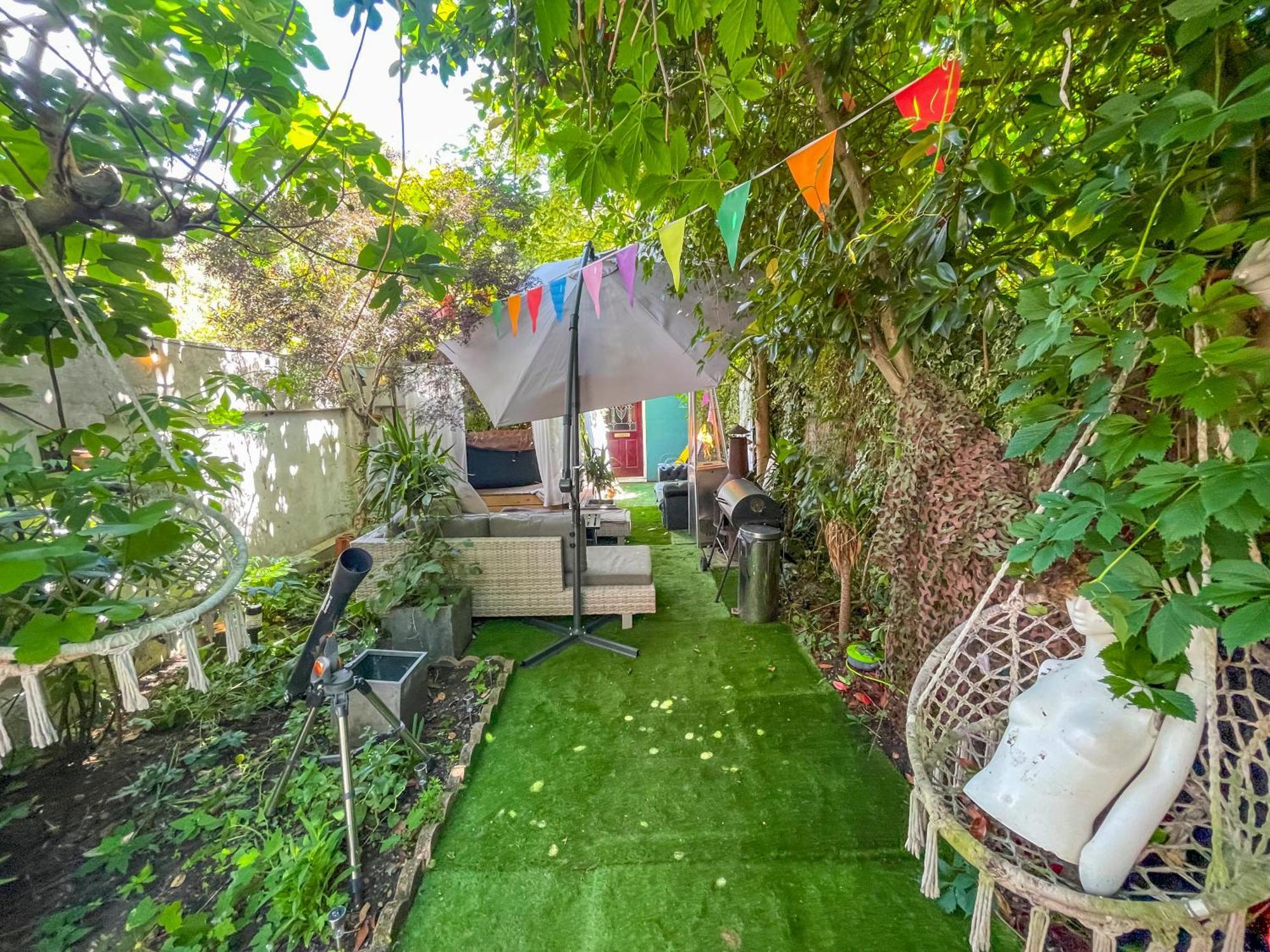 Double Room W/Projector & Garden Hot Tub ลอนดอน ภายนอก รูปภาพ